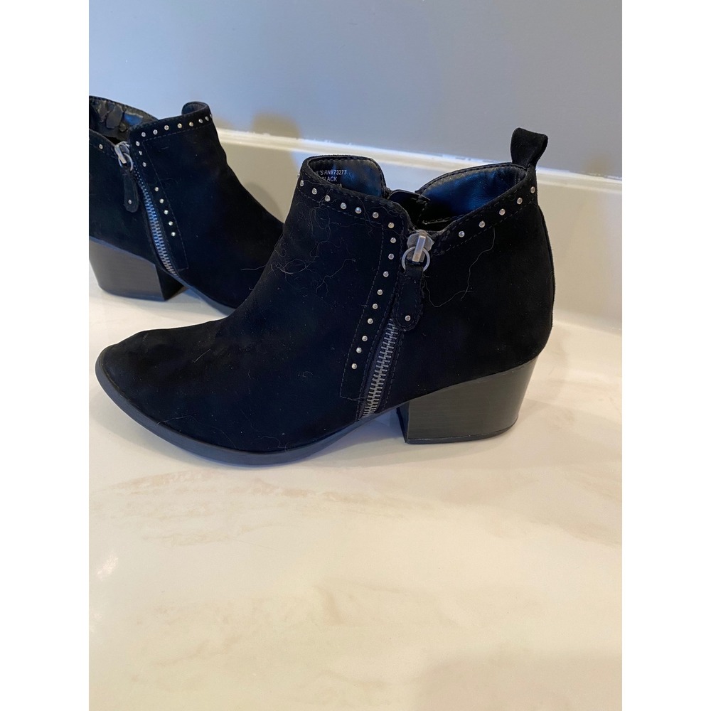 Kohls Stone Black Ankle Booties Womens 8M Studded Suede Western‎ Chic Good